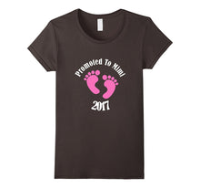Promoted to Mimi 2017 Tshirt a Baby Girl Proud Grandmother