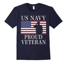 Mens 2017 US Navy Proud Veteran Independence Day T-Shirt