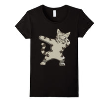 Dabbing Cat Cute Gray Tabby Maine Coon Kitty T-Shirt