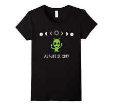 Solar Eclipse Alien Peace Sign August 21, 2017 T Shirt