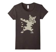 Dabbing Cat Cute Gray Tabby Maine Coon Kitty T-Shirt