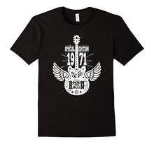 1971 Vintage Winged Guitar Birthday Men TShirt