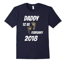 Mens Daddy to Be Pregnancy Expecting in February 2018 T-Shirt