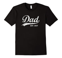 Mens Dad Est. 2017 New Dad Vintage T-Shirt