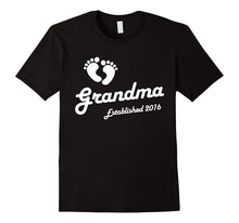 Grandma Established 2016 New Baby Announcement T-Shirt