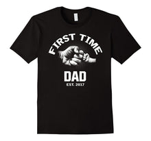 Mens First Time Dad Est 2017 Gift for New Dad T-Shirt