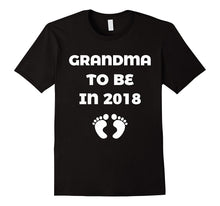 Cute Women's Shirt for Soon to Be Grandma in 2018