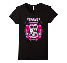 October 1977 40th Birthday 40 Years Old Gift T-Shirt