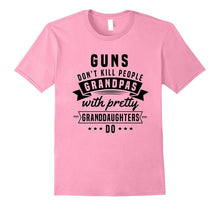 GUNS DON'T KILL PEOPLE GRANDPAS DO Cool T-Shirt