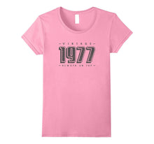 40th Birthday Gifts for Women Men 40 Years Old 1977 T-Shirt