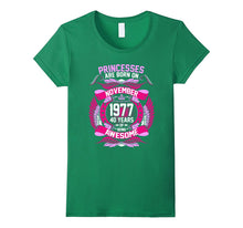 November 1977 40th Birthday 40 Years Old Gift T-Shirt