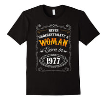 40th 1977 Birthday Gifts for Women Mom Wife T Shirt