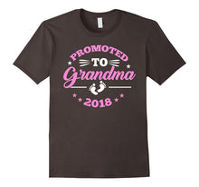 Promoted to Grandma 2018 T-Shirt Future Grandmother Tee