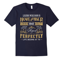 Born in 1947 Vintage Gift 70th Birthday 70 Years Old Apparel