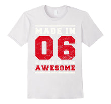 11th Birthday Gift T-Shirt Made in 2006 Awesome 11 Years Old