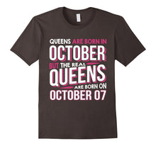 Real Queens Are Born on October 07 T-Shirt 7th Birthday Gift
