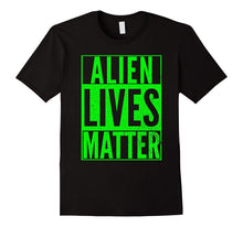 ALIEN LIVES MATTER Halloween Costume Green Nerd Dork T-Shirt