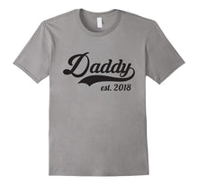 Mens Daddy Est 2018 T Shirt for the New Dad to Be