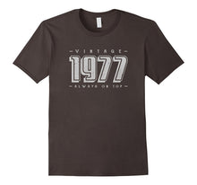 40th Birthday Gifts for Women Men 40 Years Old 1977 T-Shirt