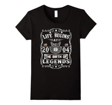 Life Begin at 13th T-Shirt Born in 2004 Birthday Gift Tee