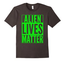 ALIEN LIVES MATTER Halloween Costume Green Nerd Dork T-Shirt