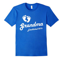Grandma Established 2016 New Baby Announcement T-Shirt