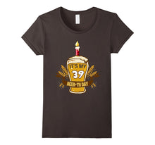 39th Birthday Gifts for Women/Men. Beer Lover T-Shirt.