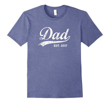 Mens Dad Est. 2017 New Dad Vintage T-Shirt